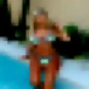 Sexy Ulrike, 36 ans à Varennes-sur-Seine - voir sa photo
