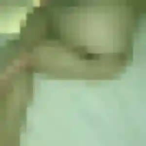 Rencontre Dounia, 20 ans à Veyre-Monton en privé