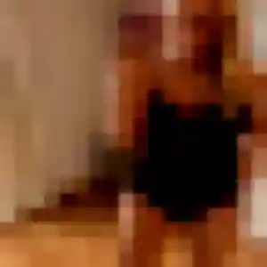 Naomi, 42 ans, veut un rencontre libertine à Villecresnes