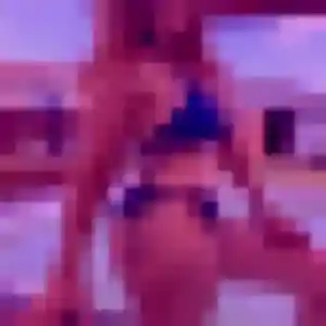 Bettina, 29 ans, connectée à Villemoustaussou pour un rencontre libertine