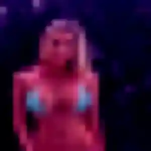 Charmante Anne-Charlotte, 35 ans à Viviers - la contacter